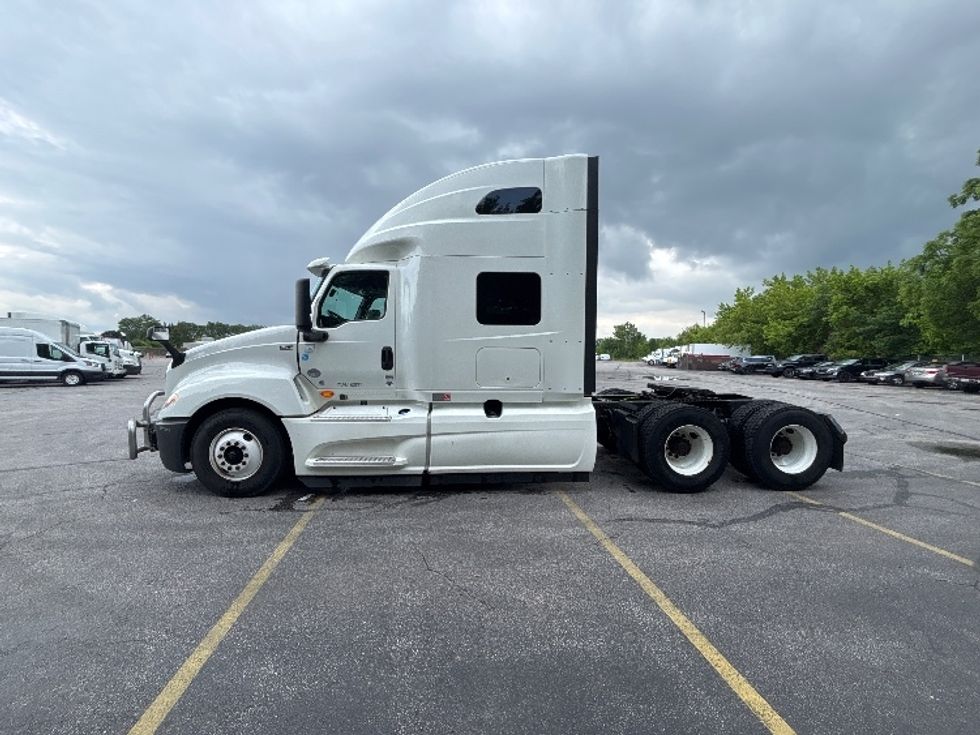 Sleeper Tractor-Heavy Duty Tractors-International-2020-LT625-Middlefield-OH-342,261\n\t\tmiles-$ 58,750 - Image 4