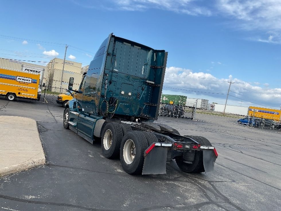 Sleeper Tractor-Heavy Duty Tractors-International-2020-LT625-Milwaukee-WI-497,424\n\t\tmiles-$ 29,000 - Image 5