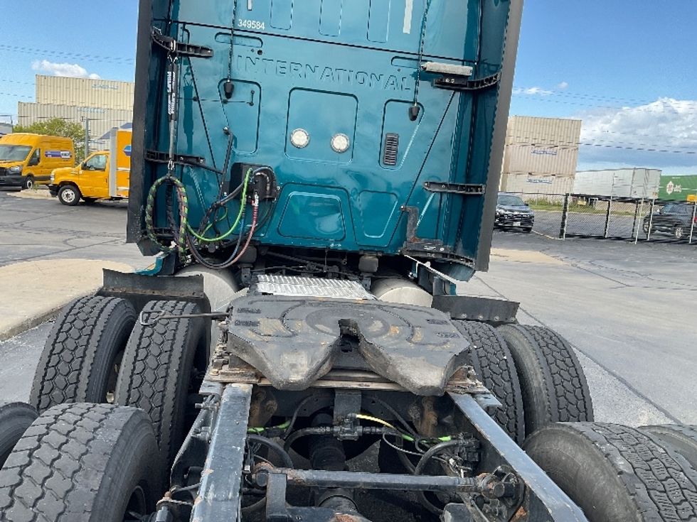Sleeper Tractor-Heavy Duty Tractors-International-2020-LT625-Milwaukee-WI-497,424\n\t\tmiles-$ 29,000 - Image 6