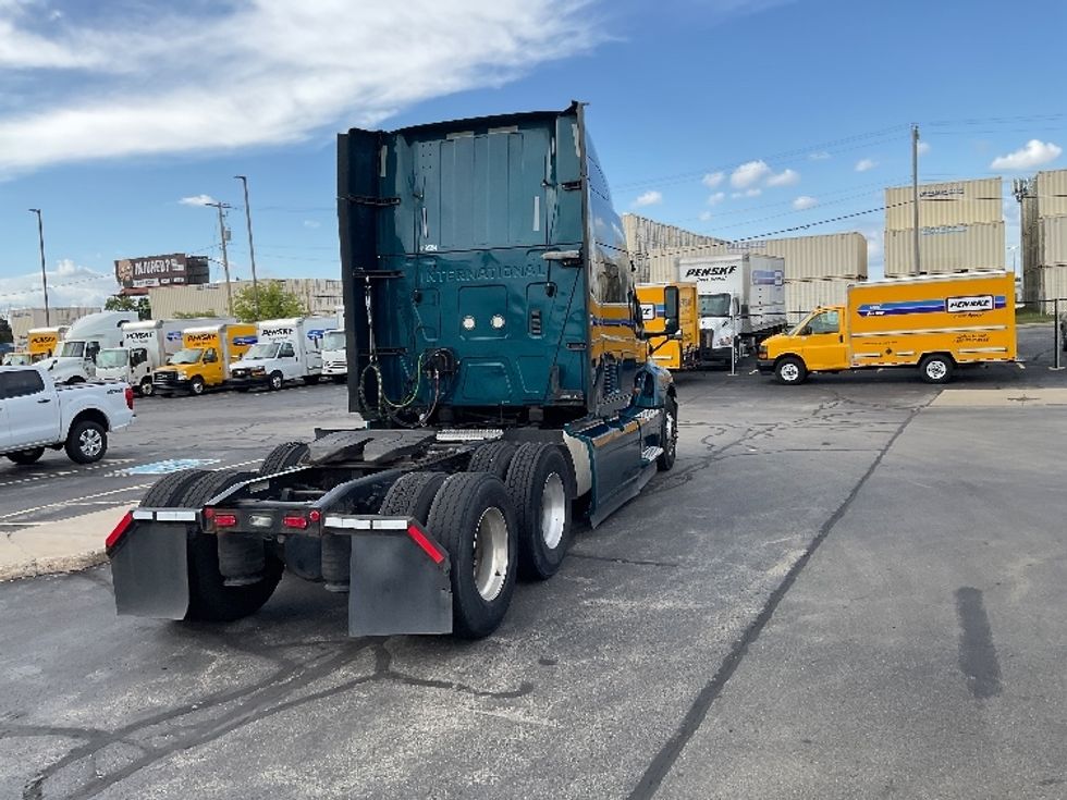 Sleeper Tractor-Heavy Duty Tractors-International-2020-LT625-Milwaukee-WI-497,424\n\t\tmiles-$ 29,000 - Image 7