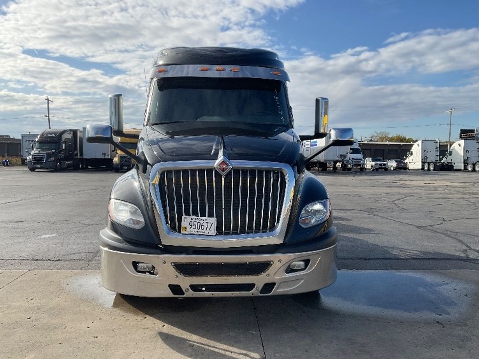 Sleeper Tractor-Heavy Duty Tractors-International-2020-LT625-Milwaukee-WI-627,975\n\t\tmiles-$ 32,750 - Image 2