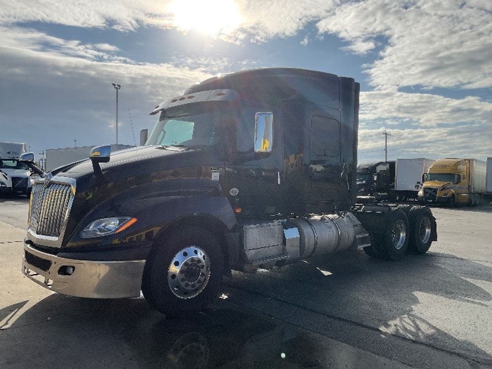 Sleeper Tractor-Heavy Duty Tractors-International-2020-LT625-Milwaukee-WI-627,975\n\t\tmiles-$ 32,750 - Image 3