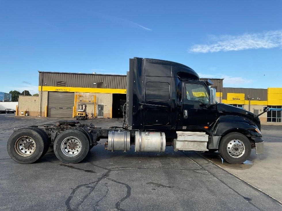 Sleeper Tractor-Heavy Duty Tractors-International-2020-LT625-Milwaukee-WI-627,975\n\t\tmiles-$ 32,750 - Image 8