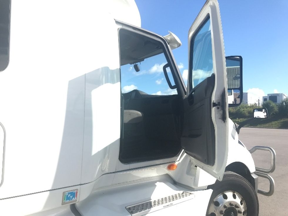 Sleeper Tractor-Heavy Duty Tractors-International-2020-LT625-Mississauga-ON-544,236\n\t\tkm-$ 70,000 - Image 13