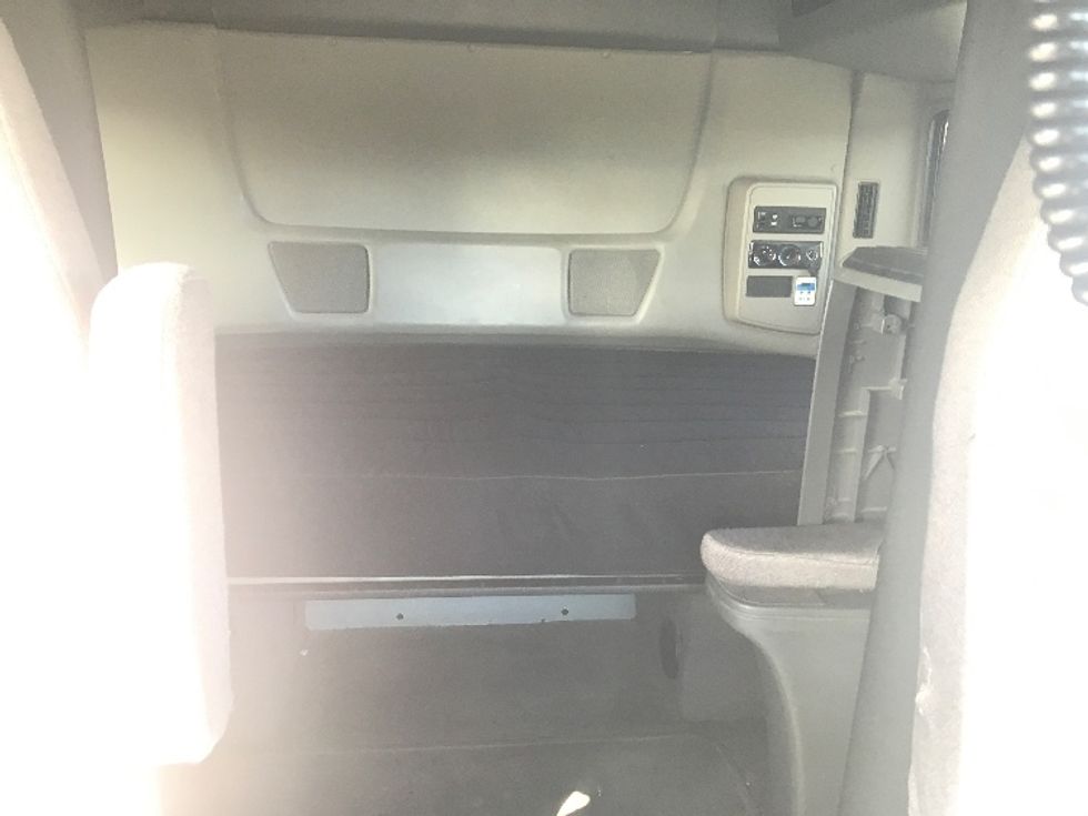 Sleeper Tractor-Heavy Duty Tractors-International-2020-LT625-Mississauga-ON-544,236\n\t\tkm-$ 70,000 - Image 16