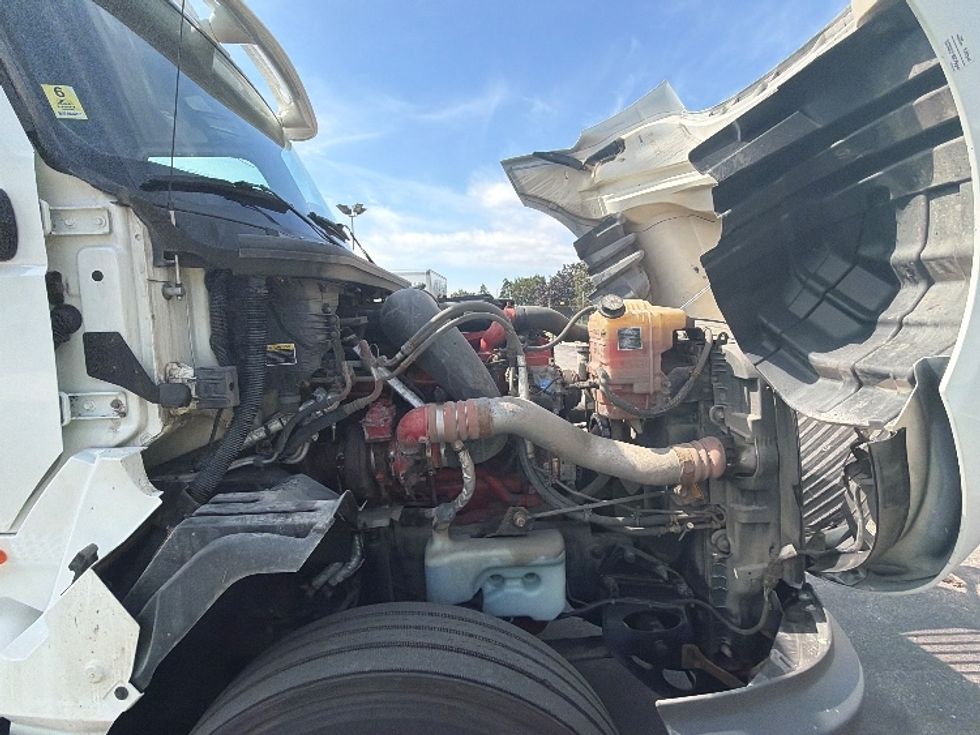 Sleeper Tractor-Heavy Duty Tractors-International-2020-LT625-Mississauga-ON-594,234\n\t\tkm-$ 74,250 - Image 20