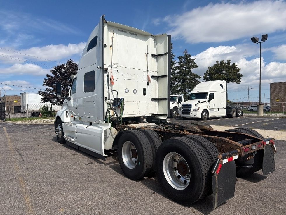 Sleeper Tractor-Heavy Duty Tractors-International-2020-LT625-Mississauga-ON-594,234\n\t\tkm-$ 74,250 - Image 5