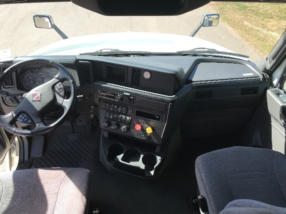 Sleeper Tractor-Heavy Duty Tractors-International-2020-LT625-Moncton-NB-513,529\n\t\tkm-$ 43,750 - Image 12