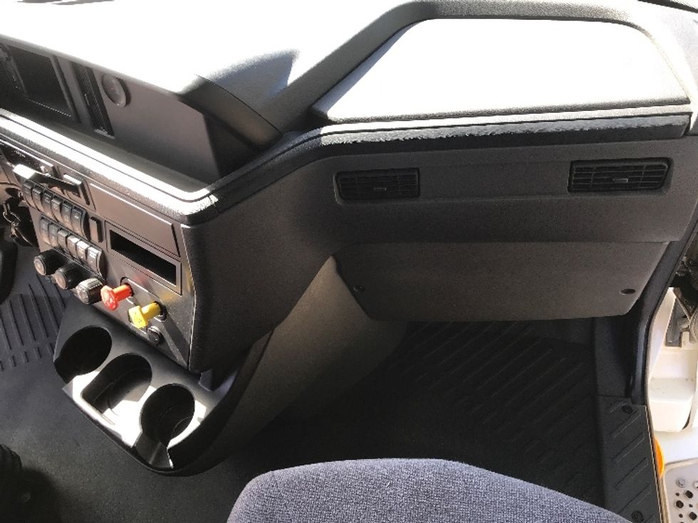 Sleeper Tractor-Heavy Duty Tractors-International-2020-LT625-Moncton-NB-513,529\n\t\tkm-$ 43,750 - Image 14