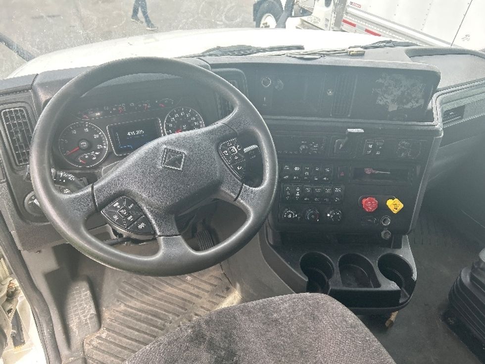 Sleeper Tractor-Heavy Duty Tractors-International-2020-LT625-Montgomery-NY-430,813\n\t\tmiles-$ 44,250 - Image 10