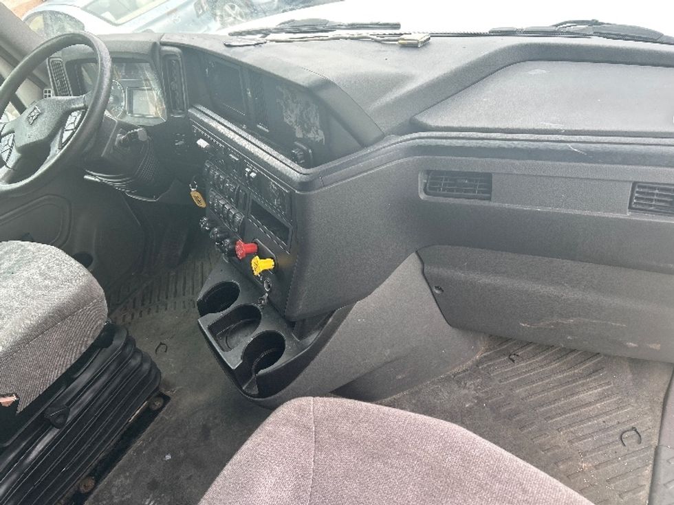 Sleeper Tractor-Heavy Duty Tractors-International-2020-LT625-Montgomery-NY-430,813\n\t\tmiles-$ 44,250 - Image 14