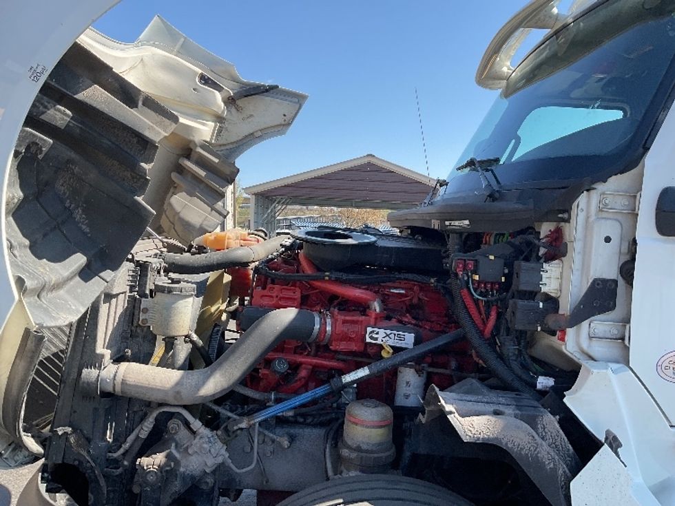 Sleeper Tractor-Heavy Duty Tractors-International-2020-LT625-Mount Pleasant-PA-456,173\n\t\tmiles-$ 52,250 - Image 21