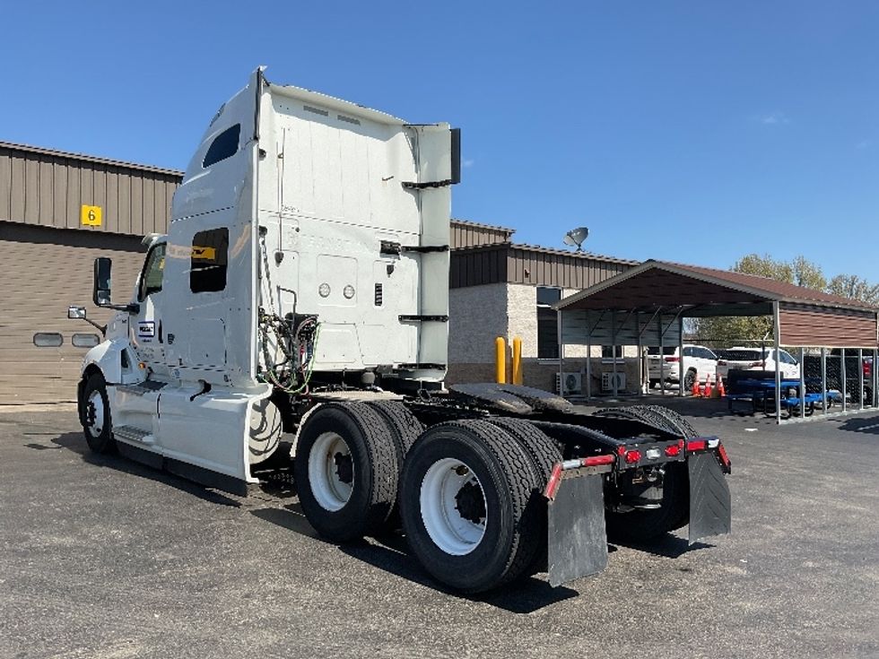 Sleeper Tractor-Heavy Duty Tractors-International-2020-LT625-Mount Pleasant-PA-456,173\n\t\tmiles-$ 52,250 - Image 5