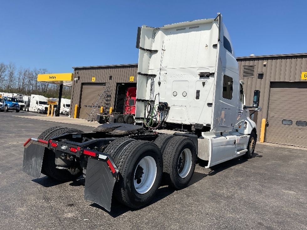 Sleeper Tractor-Heavy Duty Tractors-International-2020-LT625-Mount Pleasant-PA-456,173\n\t\tmiles-$ 52,250 - Image 7