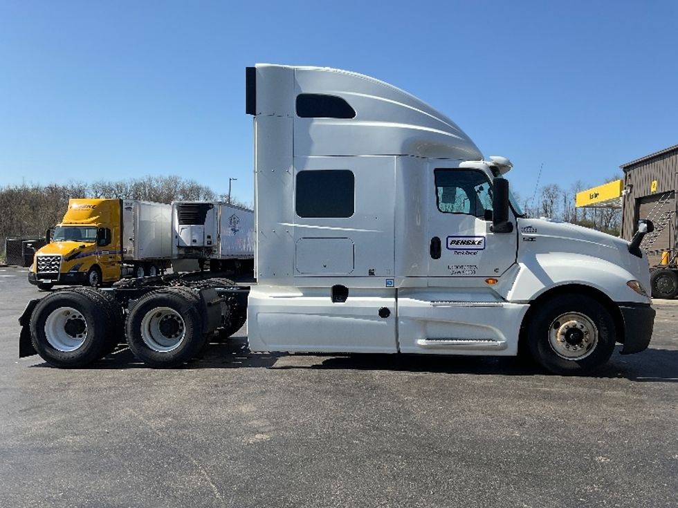 Sleeper Tractor-Heavy Duty Tractors-International-2020-LT625-Mount Pleasant-PA-456,173\n\t\tmiles-$ 52,250 - Image 8