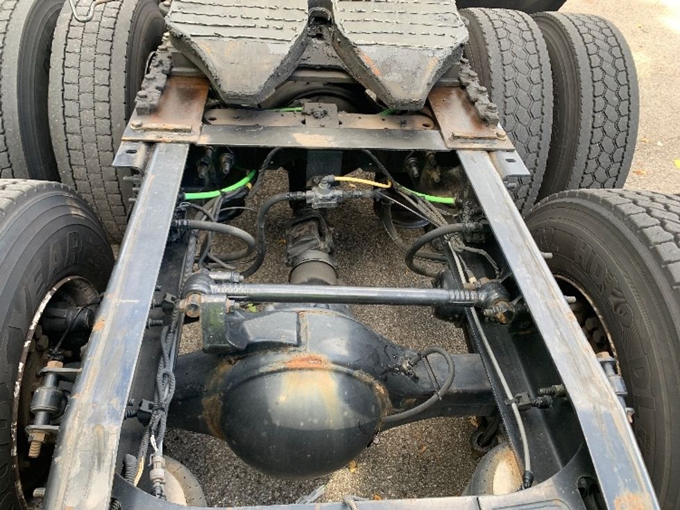 Sleeper Tractor-Heavy Duty Tractors-International-2020-LT625-Nashville-TN-521,844\n\t\tmiles-$ 29,000 - Image 23