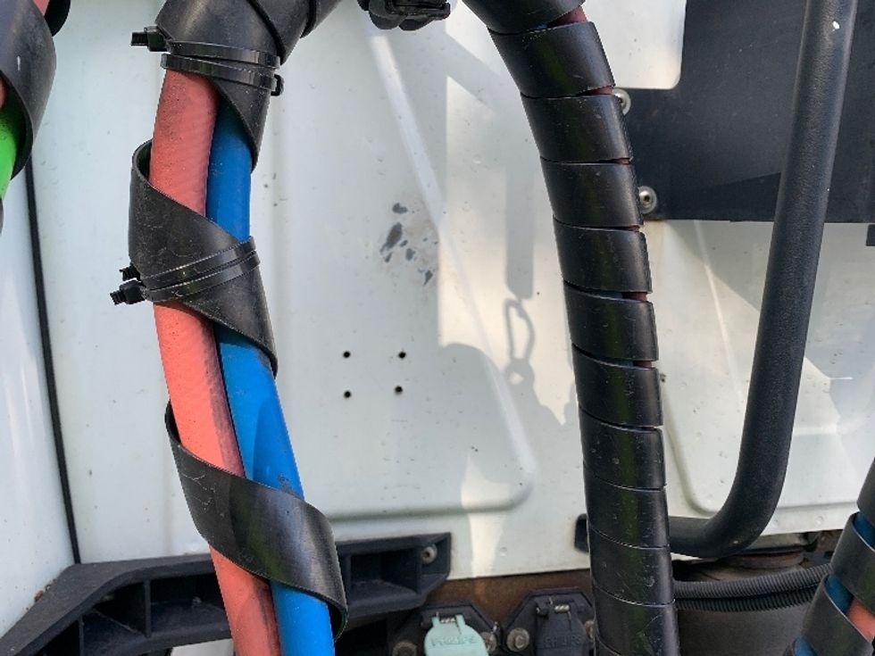 Sleeper Tractor-Heavy Duty Tractors-International-2020-LT625-Nashville-TN-521,844\n\t\tmiles-$ 29,000 - Image 26