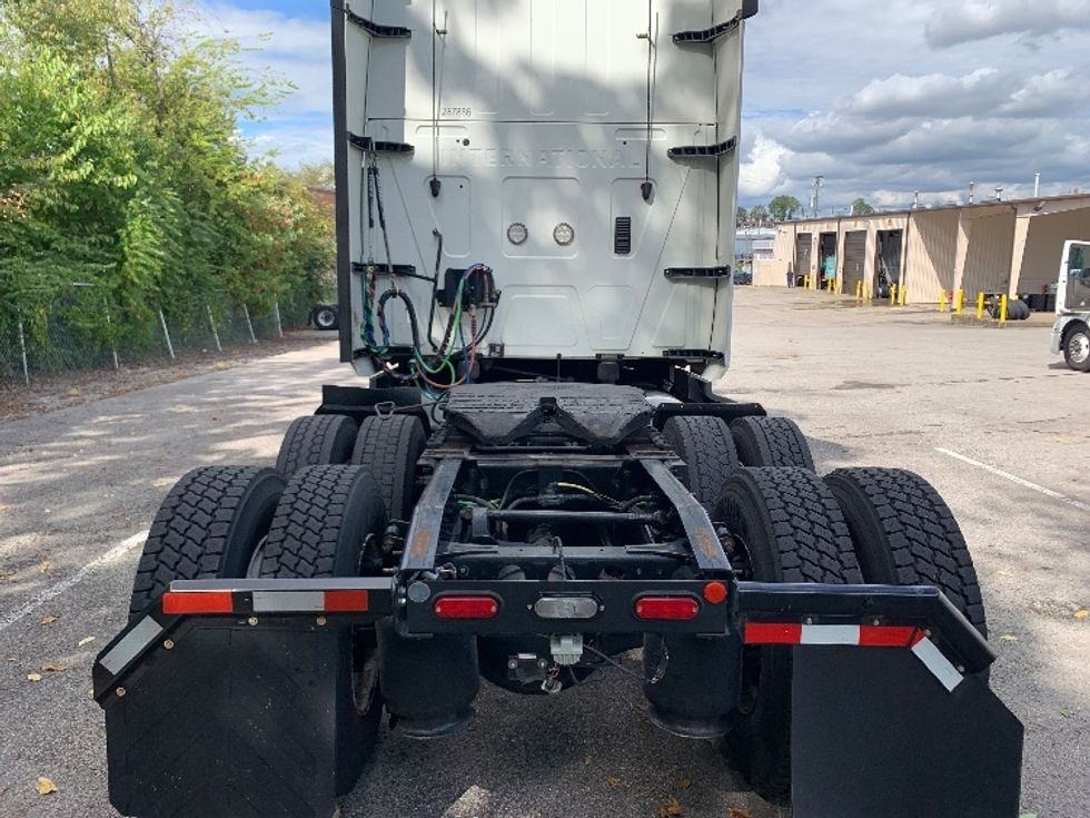 Sleeper Tractor-Heavy Duty Tractors-International-2020-LT625-Nashville-TN-521,844\n\t\tmiles-$ 29,000 - Image 6