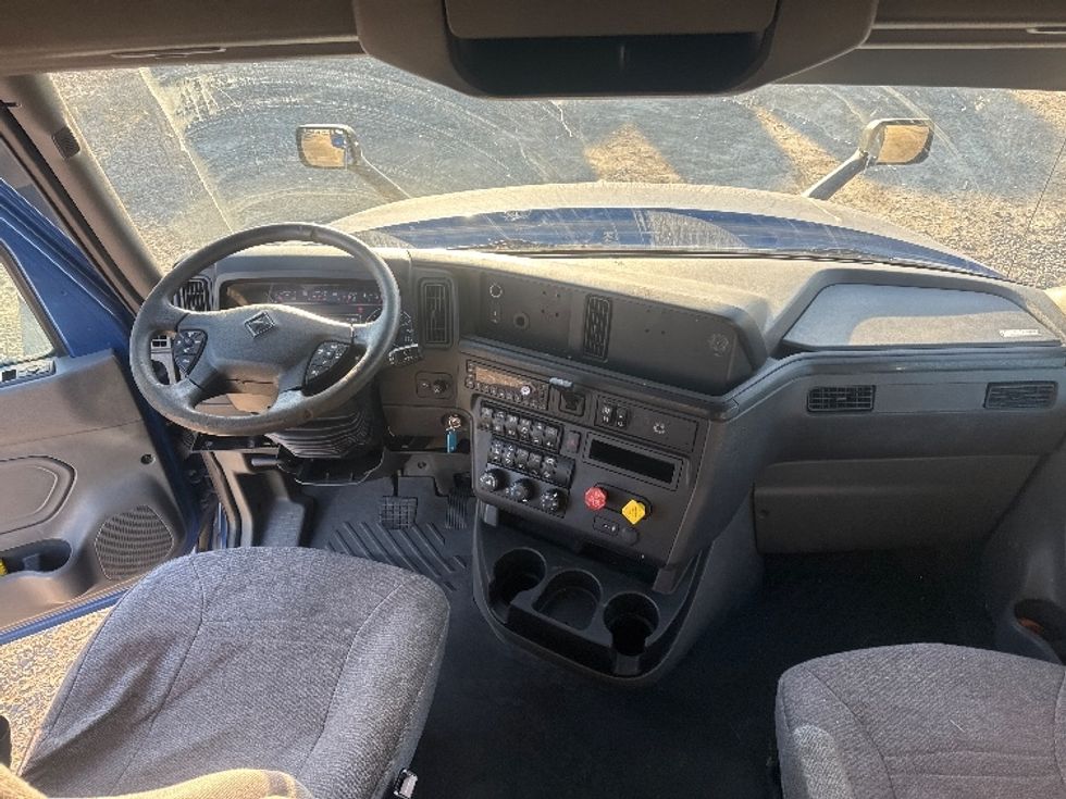 Sleeper Tractor-Heavy Duty Tractors-International-2020-LT625-Newark-OH-549,868\n\t\tmiles-$ 39,000 - Image 12