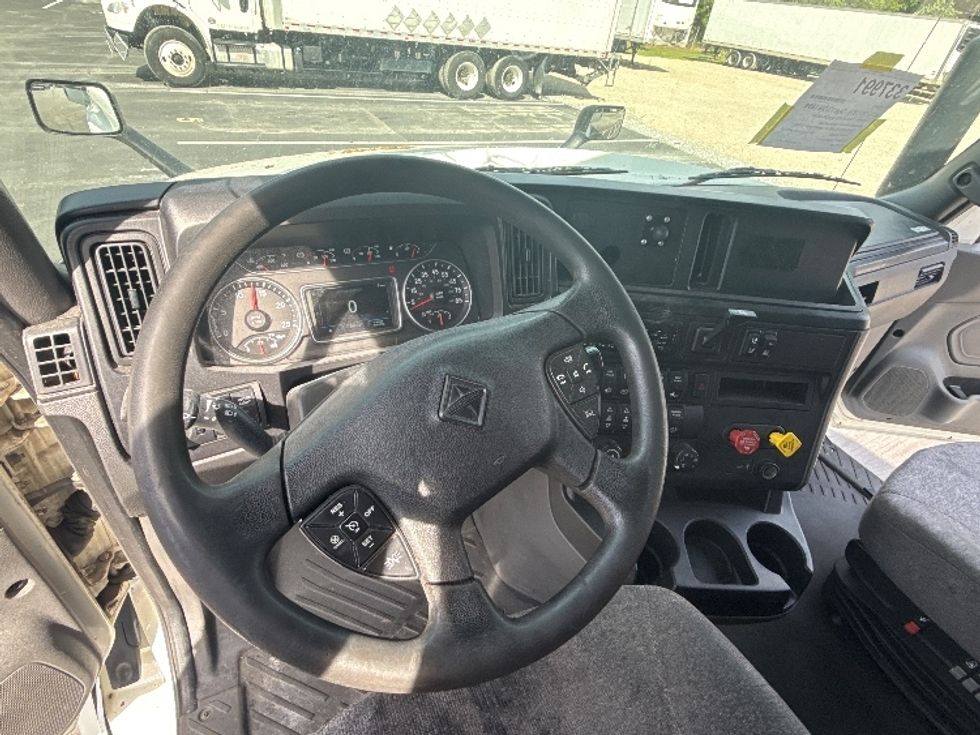 Sleeper Tractor-Heavy Duty Tractors-International-2020-LT625-Norcross-GA-462,854\n\t\tmiles-$ 48,250 - Image 11