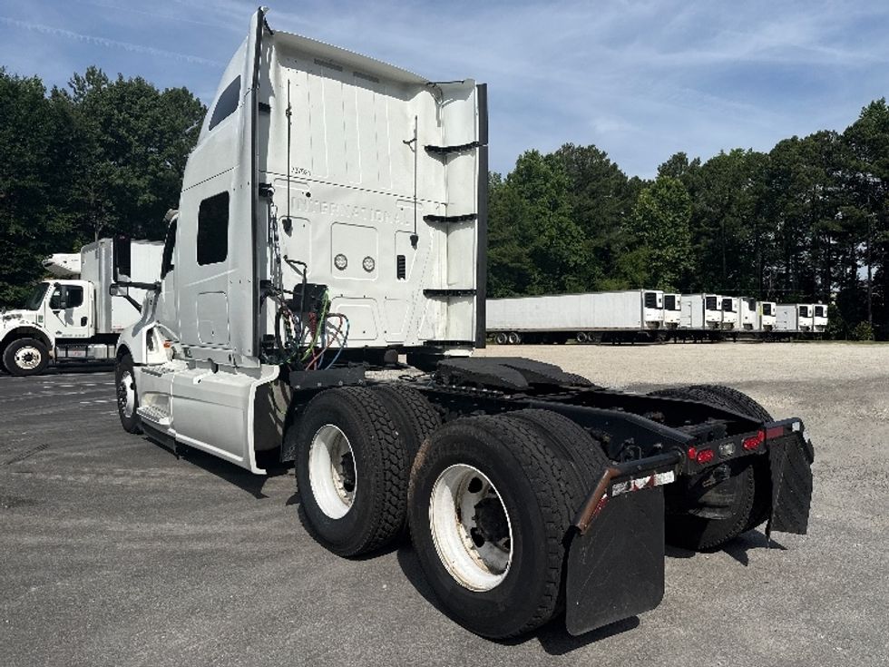 Sleeper Tractor-Heavy Duty Tractors-International-2020-LT625-Norcross-GA-462,854\n\t\tmiles-$ 48,250 - Image 5