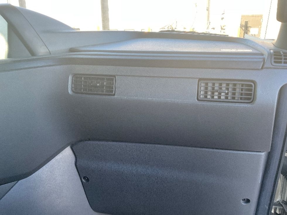 Sleeper Tractor-Heavy Duty Tractors-International-2020-LT625-Obetz-OH-339,000\n\t\tmiles-$ 58,000 - Image 14