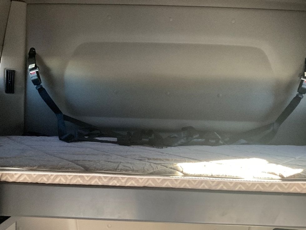 Sleeper Tractor-Heavy Duty Tractors-International-2020-LT625-Obetz-OH-339,000\n\t\tmiles-$ 58,000 - Image 17