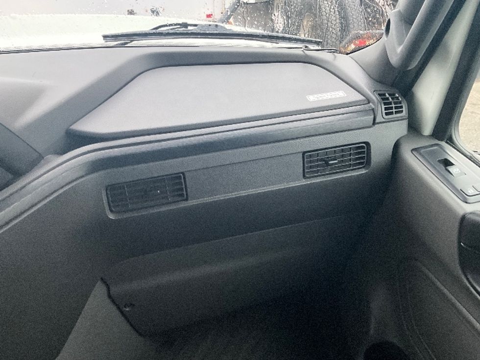 Sleeper Tractor-Heavy Duty Tractors-International-2020-LT625-Ottawa-ON-553,200\n\t\tkm-$ 67,250 - Image 15