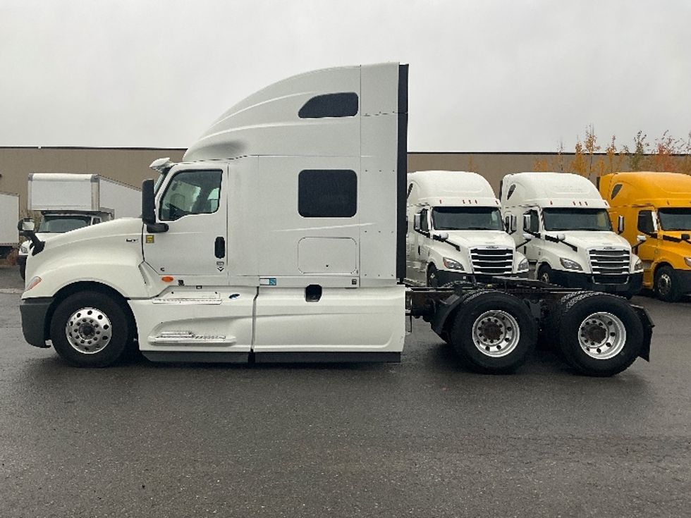 Sleeper Tractor-Heavy Duty Tractors-International-2020-LT625-Ottawa-ON-553,200\n\t\tkm-$ 67,250 - Image 4