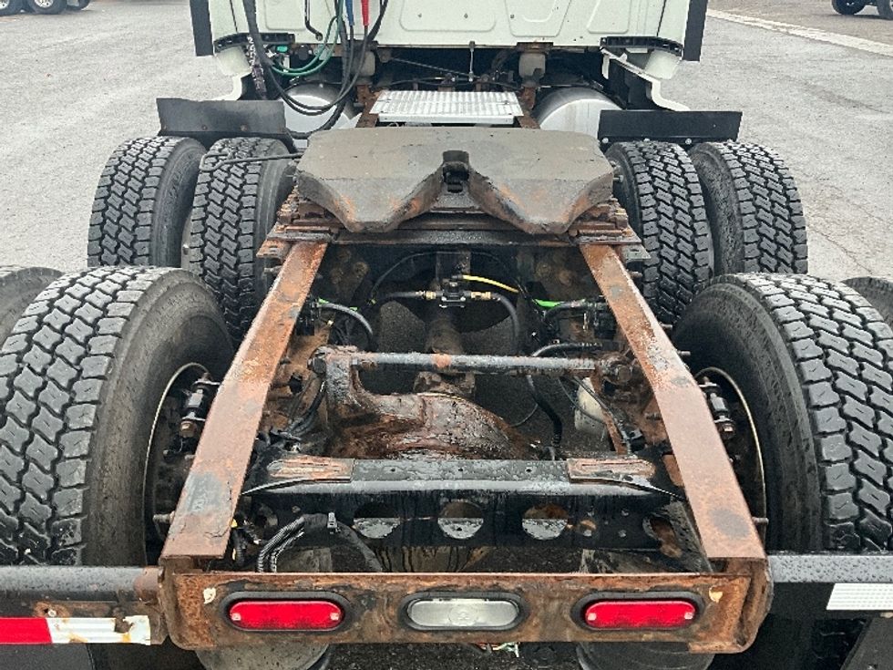 Sleeper Tractor-Heavy Duty Tractors-International-2020-LT625-Ottawa-ON-553,200\n\t\tkm-$ 67,250 - Image 6