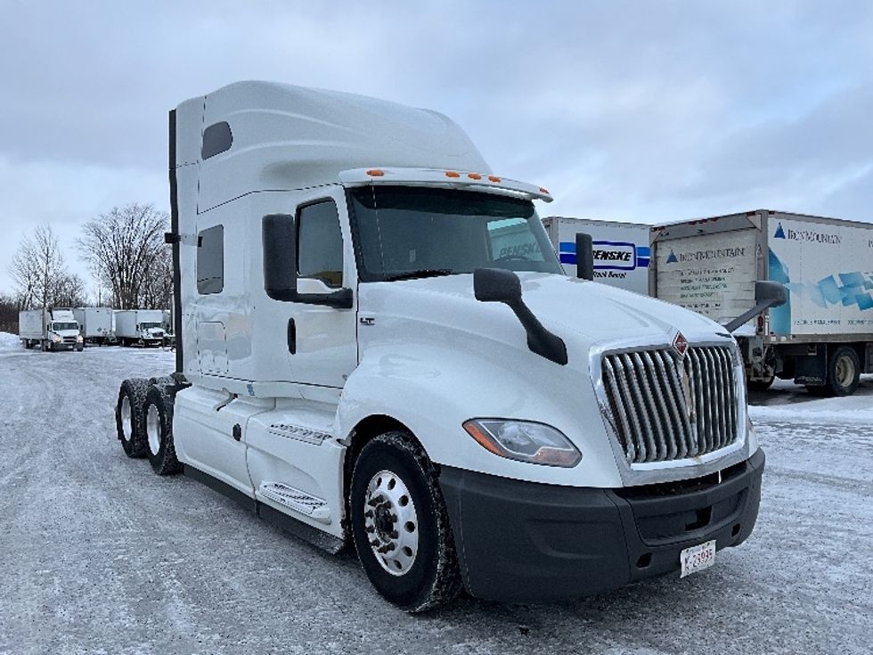 Sleeper Tractor-Heavy Duty Tractors-International-2020-LT625-Ottawa-ON-699,246\n\t\tkm-$ 62,500 - Image 1