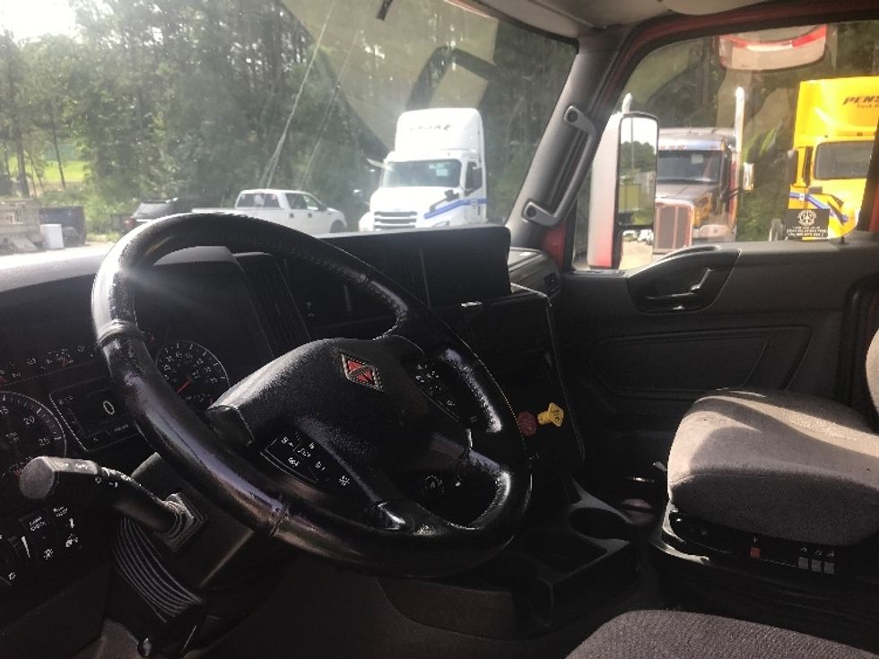 Sleeper Tractor-Heavy Duty Tractors-International-2020-LT625-Pell City-AL-468,116\n\t\tmiles-$ 48,500 - Image 10