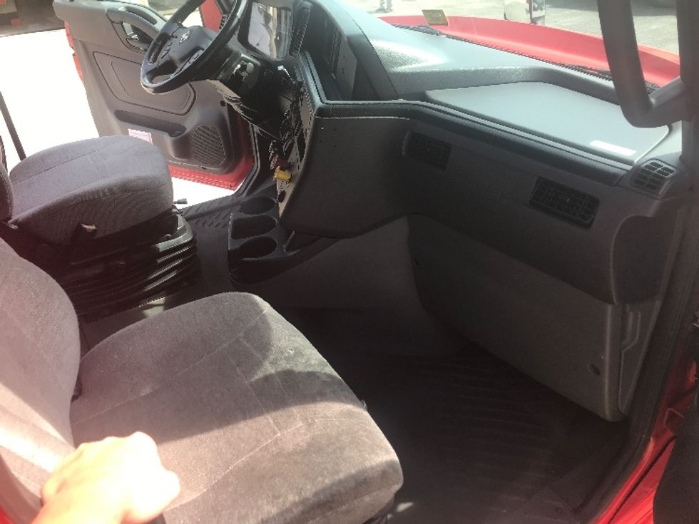 Sleeper Tractor-Heavy Duty Tractors-International-2020-LT625-Pell City-AL-468,116\n\t\tmiles-$ 48,500 - Image 15