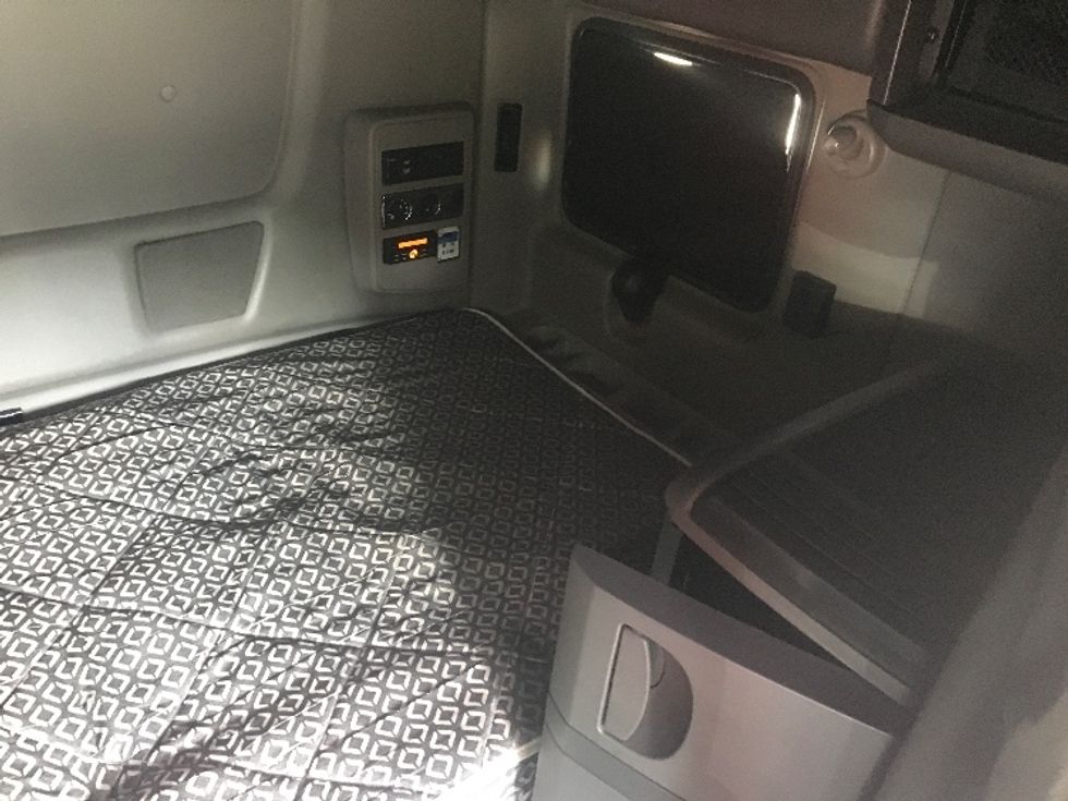 Sleeper Tractor-Heavy Duty Tractors-International-2020-LT625-Pell City-AL-468,116\n\t\tmiles-$ 48,500 - Image 17