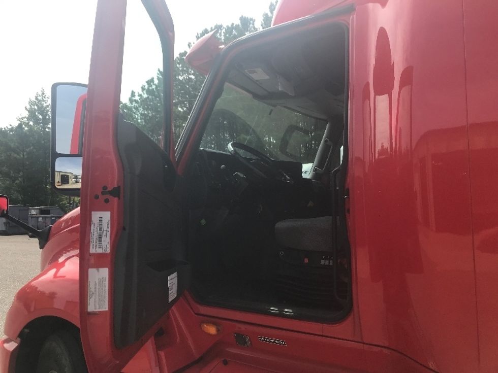 Sleeper Tractor-Heavy Duty Tractors-International-2020-LT625-Pell City-AL-468,116\n\t\tmiles-$ 48,500 - Image 9
