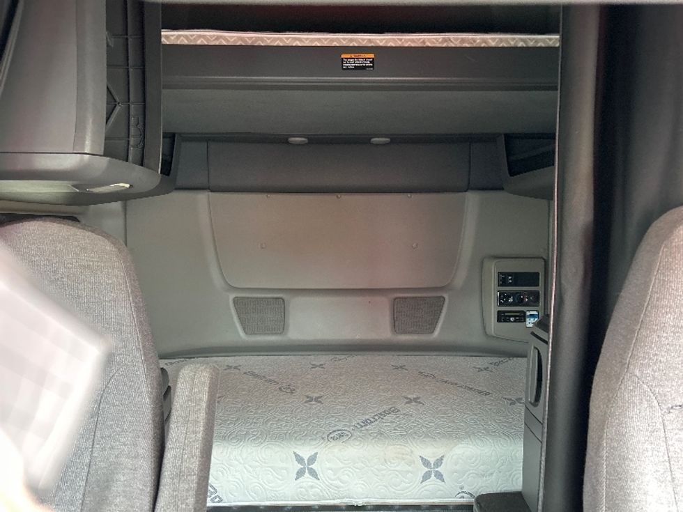 Sleeper Tractor-Heavy Duty Tractors-International-2020-LT625-Pell City-AL-561,099\n\t\tmiles-$ 35,750 - Image 16