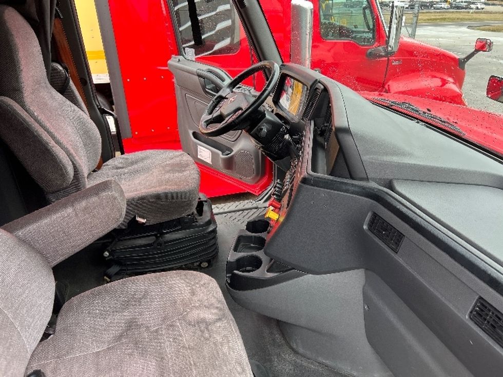 Sleeper Tractor-Heavy Duty Tractors-International-2020-LT625-Pell City-AL-570,429\n\t\tmiles-$ 35,250 - Image 15