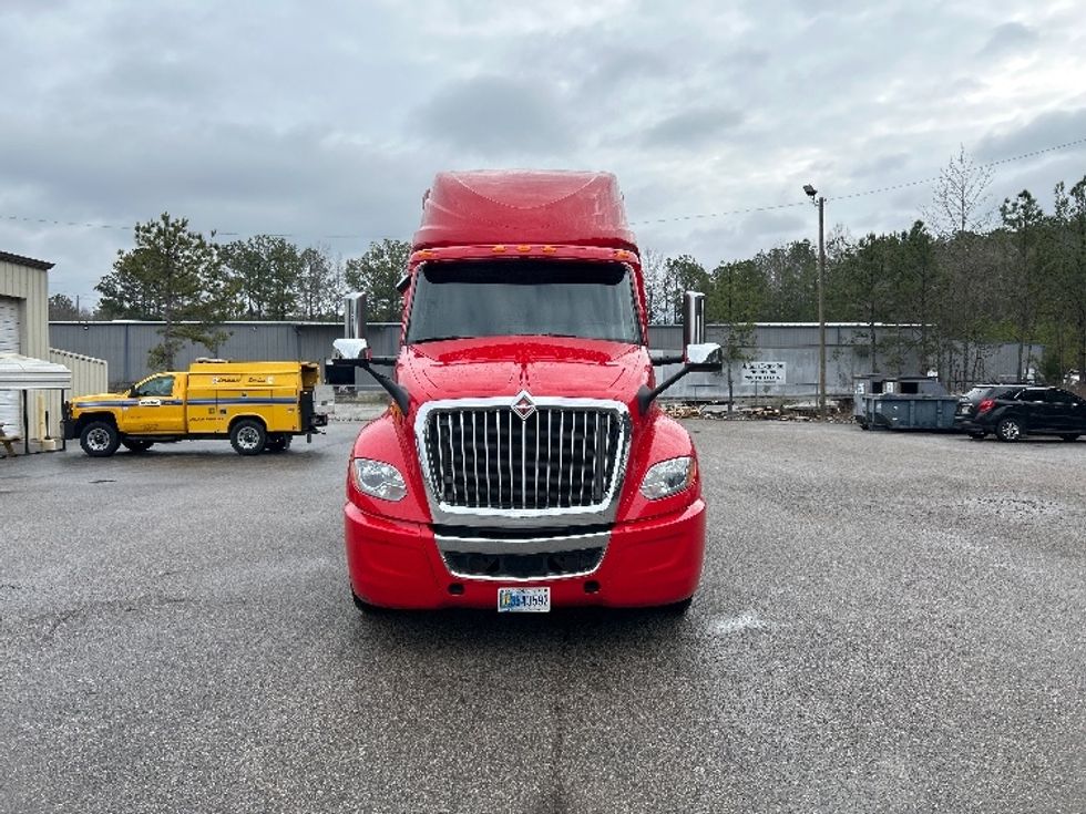 Sleeper Tractor-Heavy Duty Tractors-International-2020-LT625-Pell City-AL-570,429\n\t\tmiles-$ 35,250 - Image 2