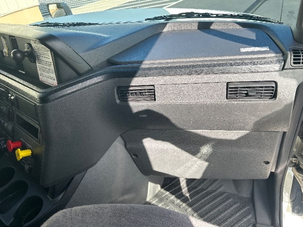 Sleeper Tractor-Heavy Duty Tractors-International-2020-LT625-Pensacola-FL-589,910\n\t\tmiles-$ 37,750 - Image 14