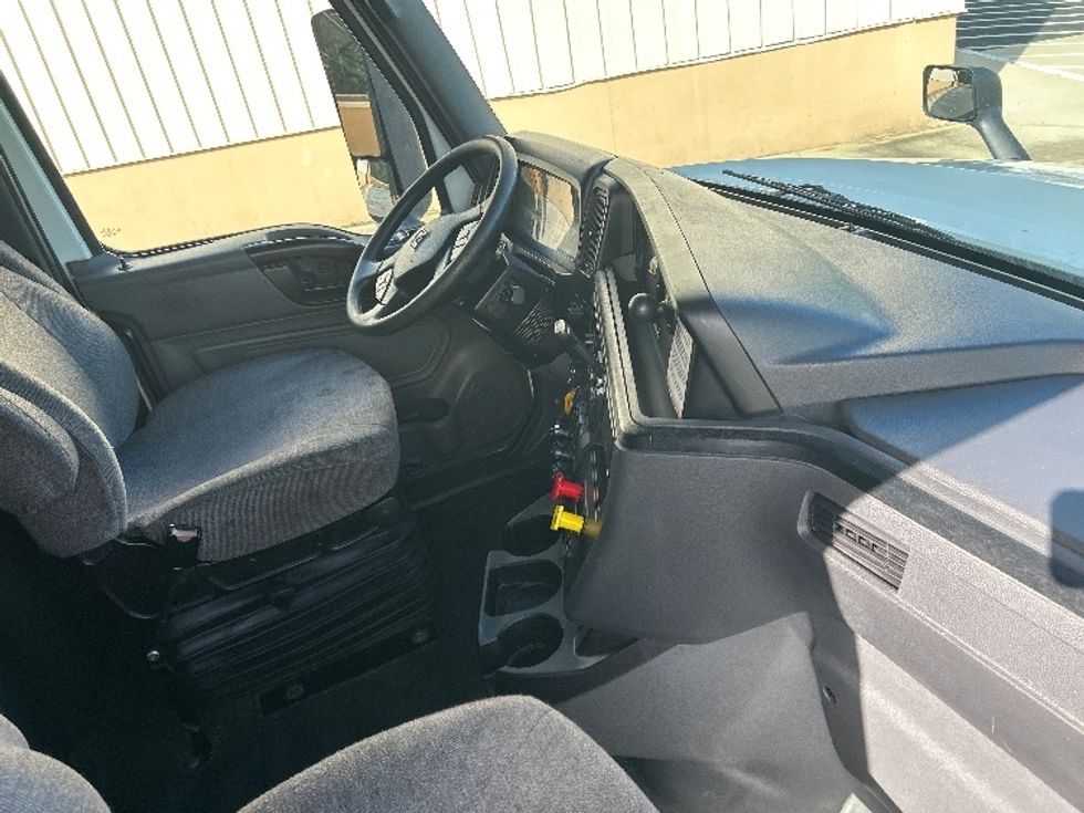 Sleeper Tractor-Heavy Duty Tractors-International-2020-LT625-Pensacola-FL-589,910\n\t\tmiles-$ 37,750 - Image 15