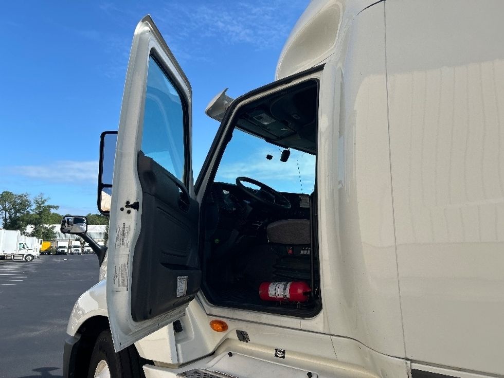 Sleeper Tractor-Heavy Duty Tractors-International-2020-LT625-Pensacola-FL-589,910\n\t\tmiles-$ 37,750 - Image 9