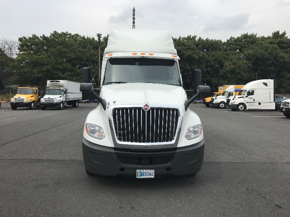 Sleeper Tractor-Heavy Duty Tractors-International-2020-LT625-Philadelphia-PA-495,673\n\t\tmiles-$ 46,000 - Image 2