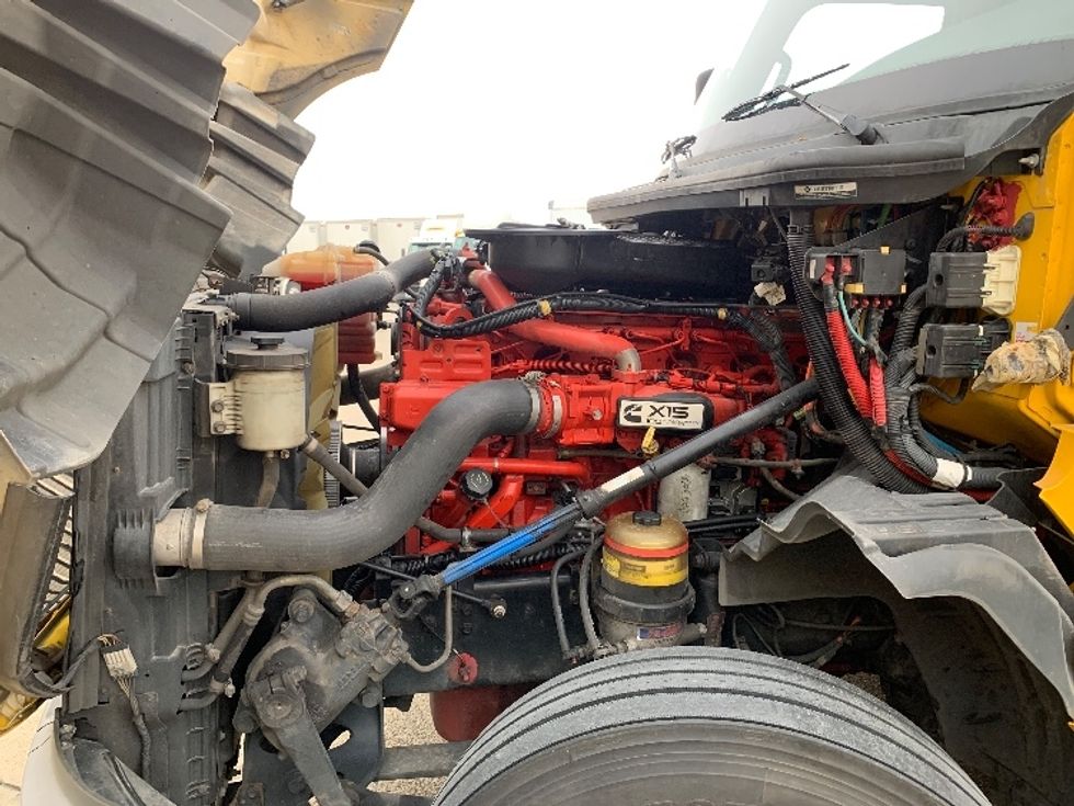 Sleeper Tractor-Heavy Duty Tractors-International-2020-LT625-Piqua-OH-657,739\n\t\tmiles-$ 25,750 - Image 18