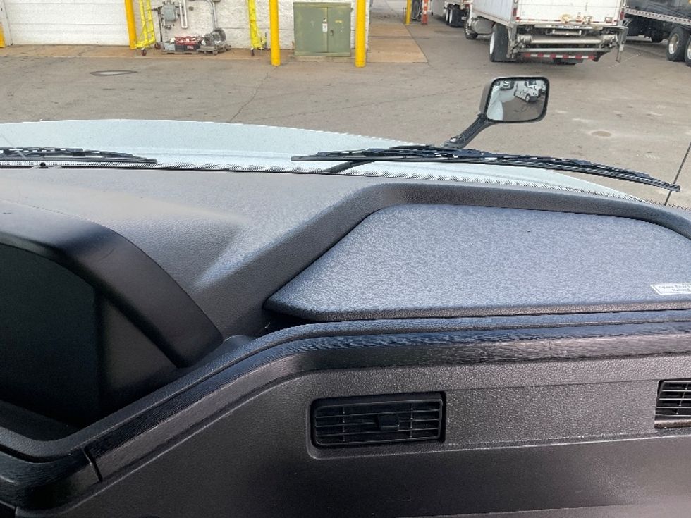 Sleeper Tractor-Heavy Duty Tractors-International-2020-LT625-Plymouth-MI-533,080\n\t\tmiles-$ 41,750 - Image 14