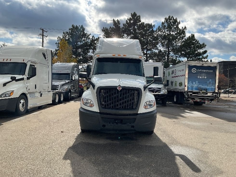 Sleeper Tractor-Heavy Duty Tractors-International-2020-LT625-Plymouth-MI-533,080\n\t\tmiles-$ 41,750 - Image 2