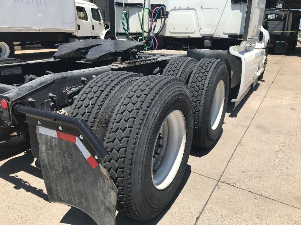 Sleeper Tractor-Heavy Duty Tractors-International-2020-LT625-Portland-OR-615,716\n\t\tmiles-$ 45,750 - Image 21