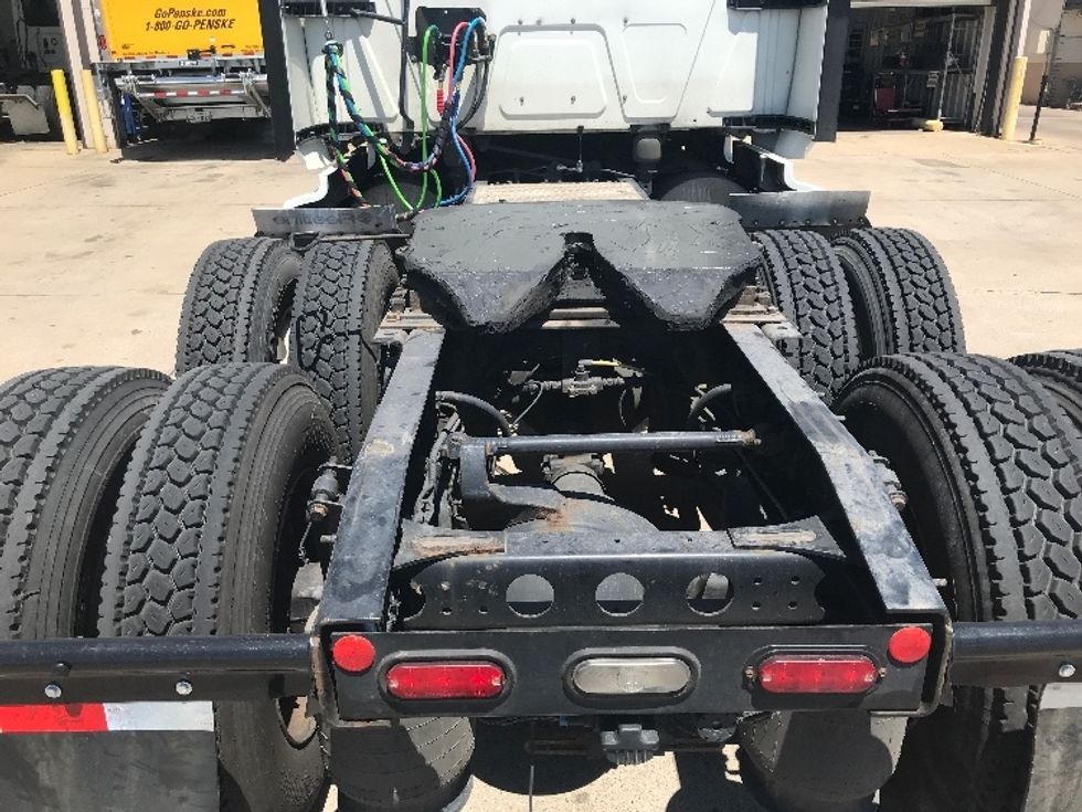 Sleeper Tractor-Heavy Duty Tractors-International-2020-LT625-Portland-OR-615,716\n\t\tmiles-$ 45,750 - Image 5