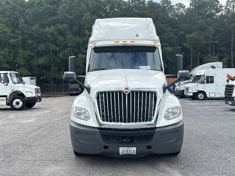 2020 International LT625 LT photo 2