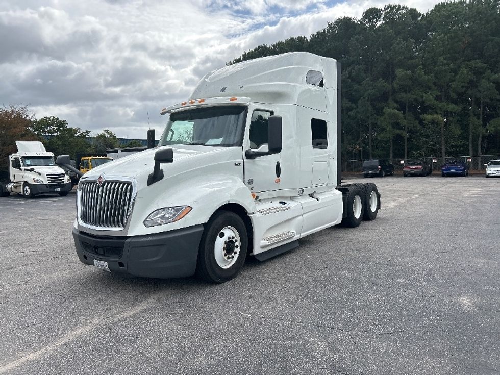 2020 International LT625 LT photo 3