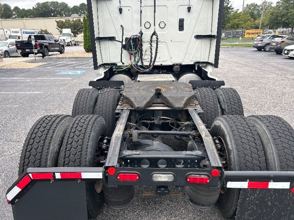 2020 International LT625 LT photo 6